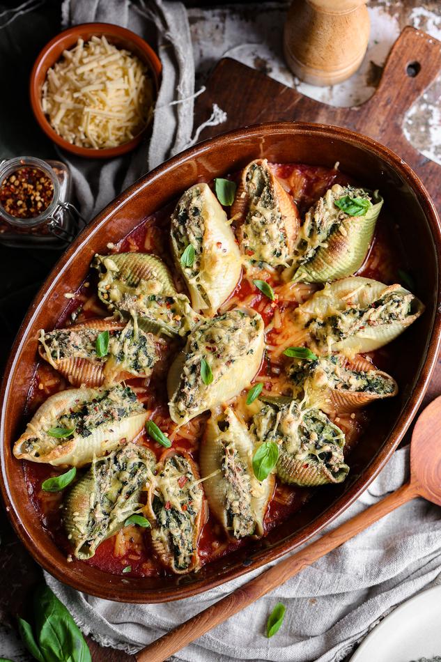 image of Baked Stuffed Pasta Shells with Spinach & Tofu "Ricotta"