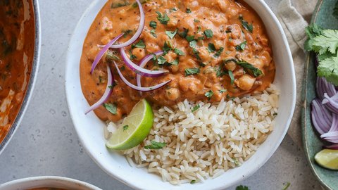 Creamy Tomato Chickpea Curry
