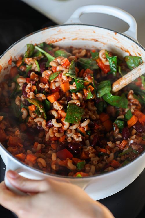 Macaroni Chili Pick Up Limes