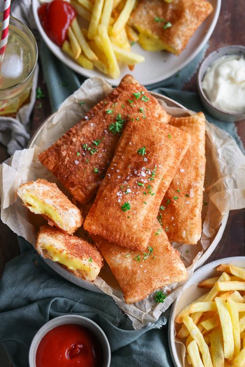 image of Kaassouflé - Dutch Fried Cheese Snack