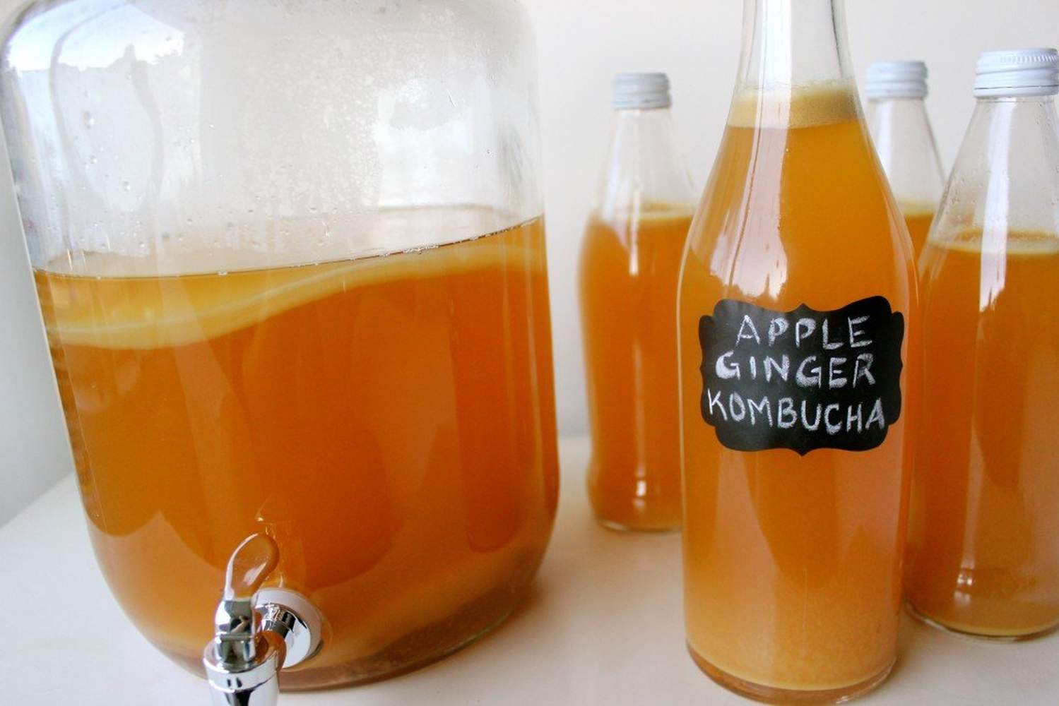 Homemade Kombucha Tips &amp; Troubleshooting, + printable guide | Pick Up Limes