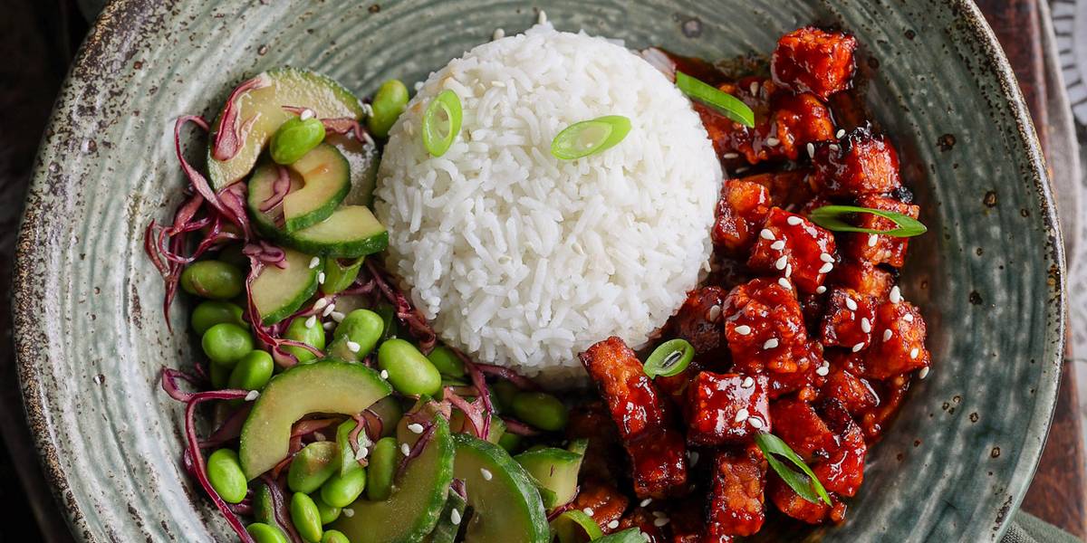Gochujang Tempeh Bowl | Pick Up Limes