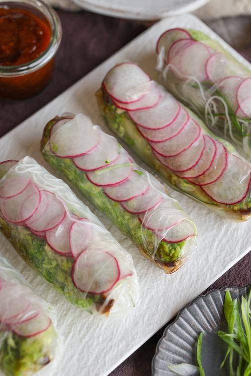 image of Sticky Mushroom Salad Wraps