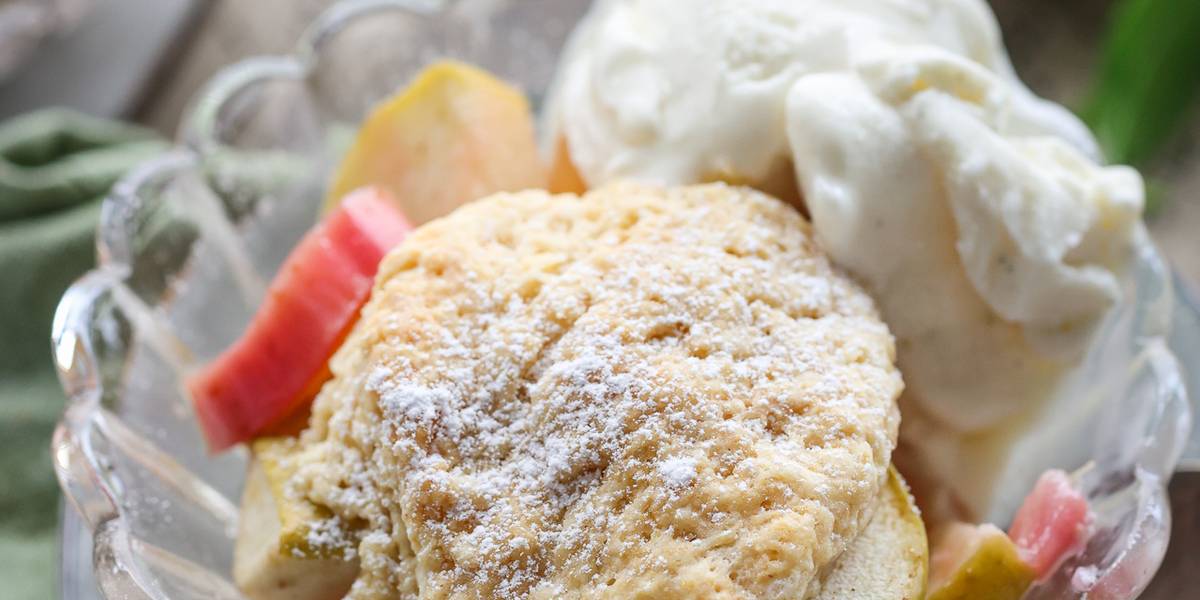 Apple, Rhubarb & Ginger Cobbler | Pick Up Limes