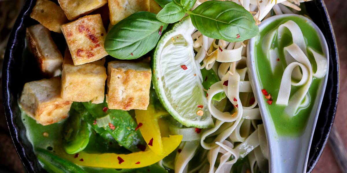 Coconut Thai Green Curry Noodle Soup | Pick Up Limes