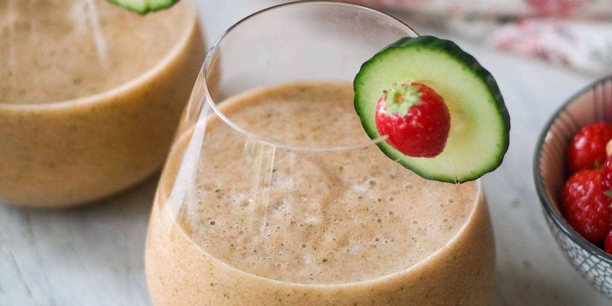 Refreshing Strawberry Pineapple Mint Smoothie | Pick Up Limes