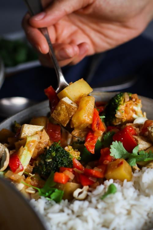 Coconut & Tofu Thai Red Curry Pick Up Limes