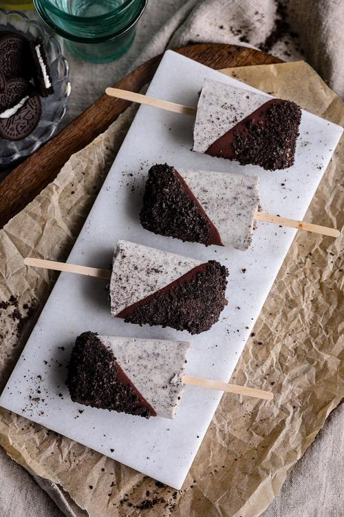 image of Oreo Popsicles