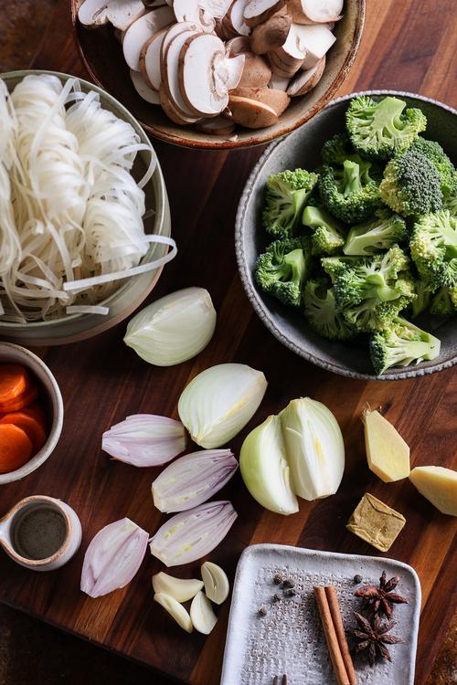 Vegan Pho - Vietnamese Noodle Soup | Pick Up Limes