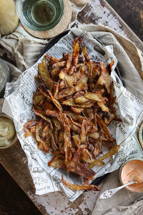 image of Crispy Potato Peel Chips