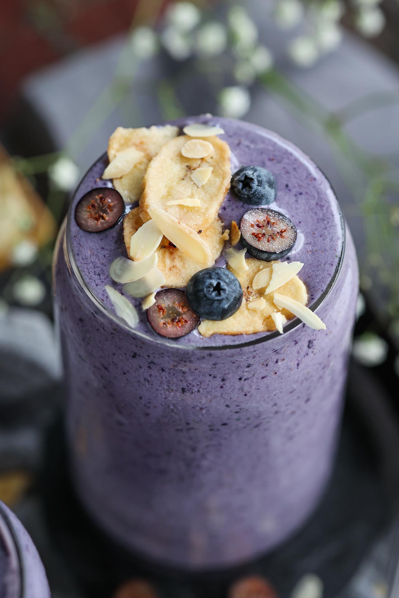 Main image of Blueberry Oat Breakfast Smoothie
