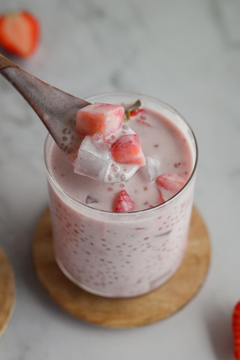 Process image of Strawberry Coconut Sago