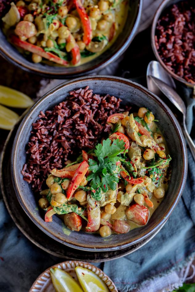 thumbnail image of Mushroom & Chickpea Coconut Curry