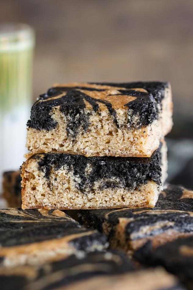 image of Black Sesame Blondies