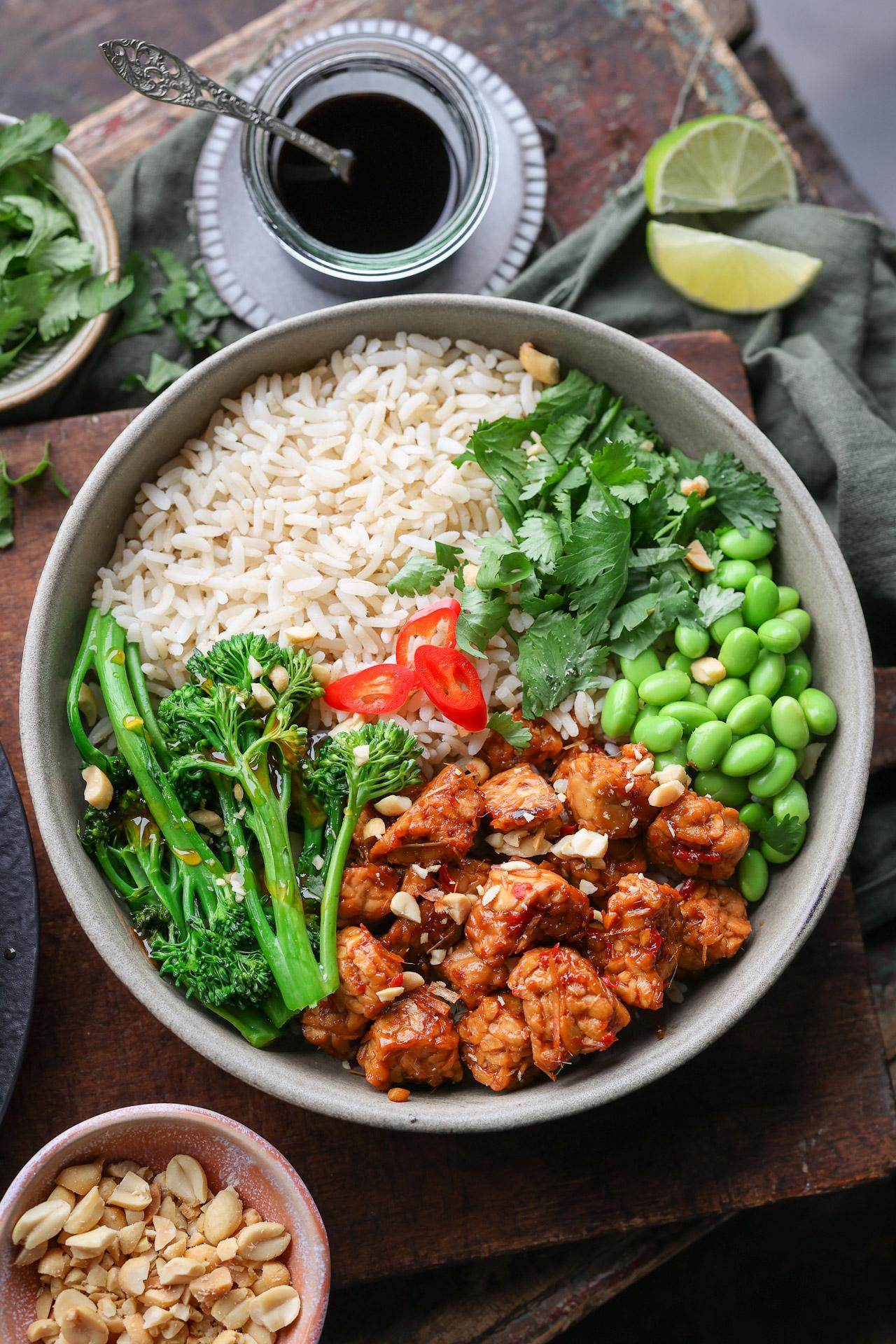 Main image of Chili & Lemongrass Tempeh Bowl