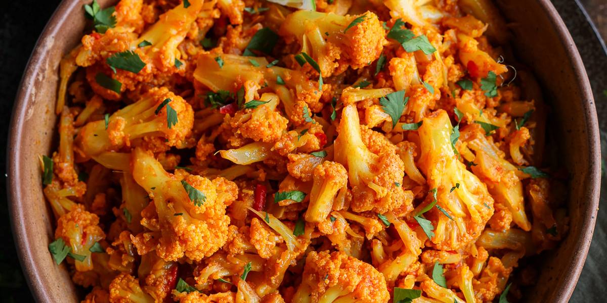 Gulpea: Afghan Tomato & Cauliflower Stew | Pick Up Limes